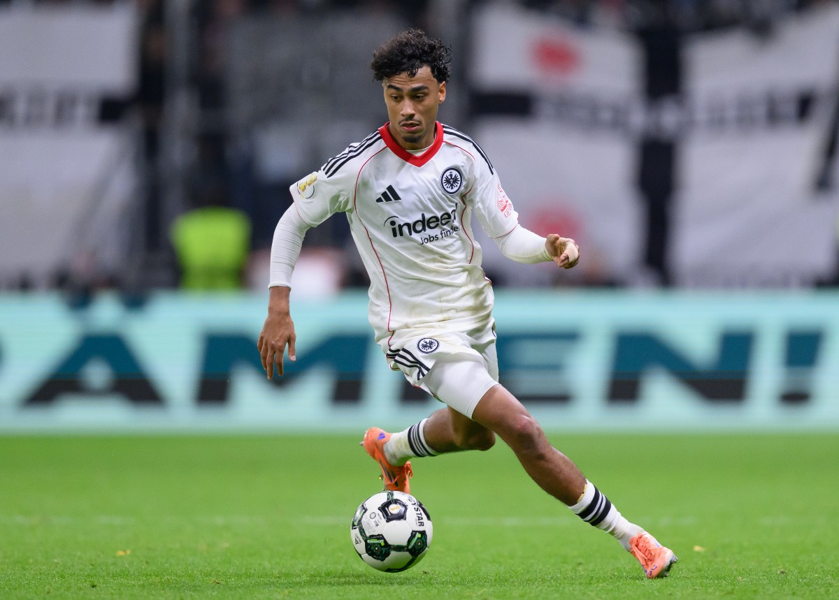 Eintracht Frankfurt left-back Nathaniel Brown in action