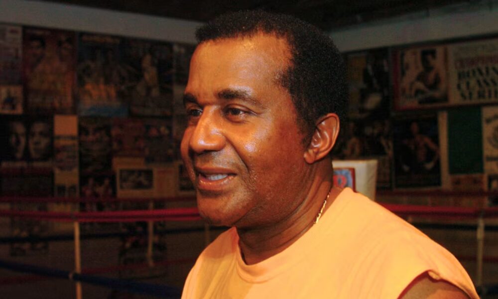 Emanuel Steward said one fighter was ‘greatest sporting hero in Mexican history’