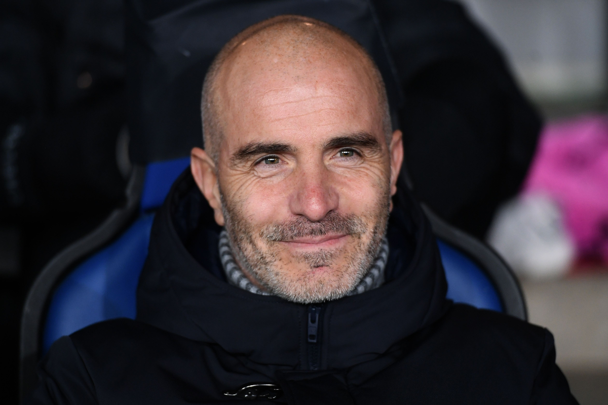 BERGAMO, ITALY - DECEMBER 09: Enzo Maresca head coach of Chelsea FC looks on during the UEFA Champions League 2025/26 League Phase MD6 match between Atalanta BC and Chelsea FC at Stadio di Bergamo on December 09, 2025 in Bergamo, Italy. (Photo by Alessandro Sabattini/Getty Images) (Manchester United links)