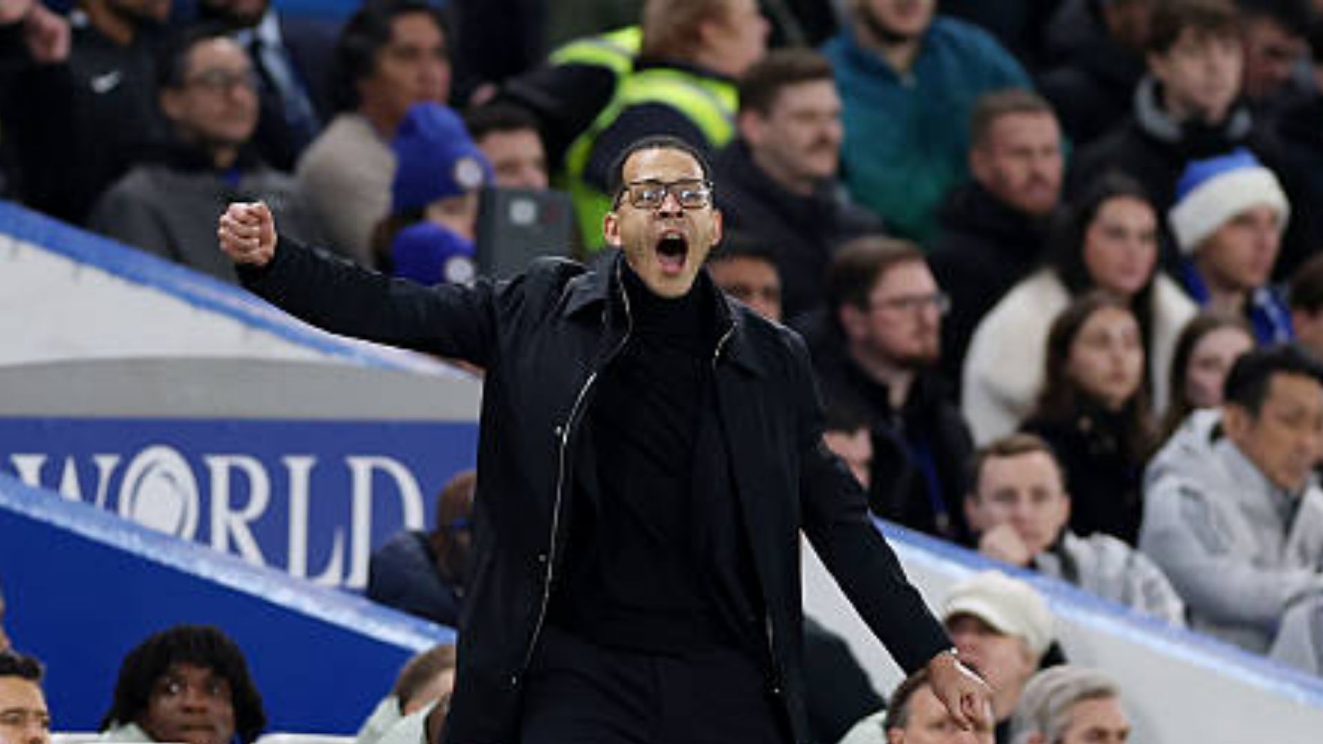 Chelsea manager Liam Rosenior furious at Arsenal timewasting in 3-2 League Cup semi-final defeat