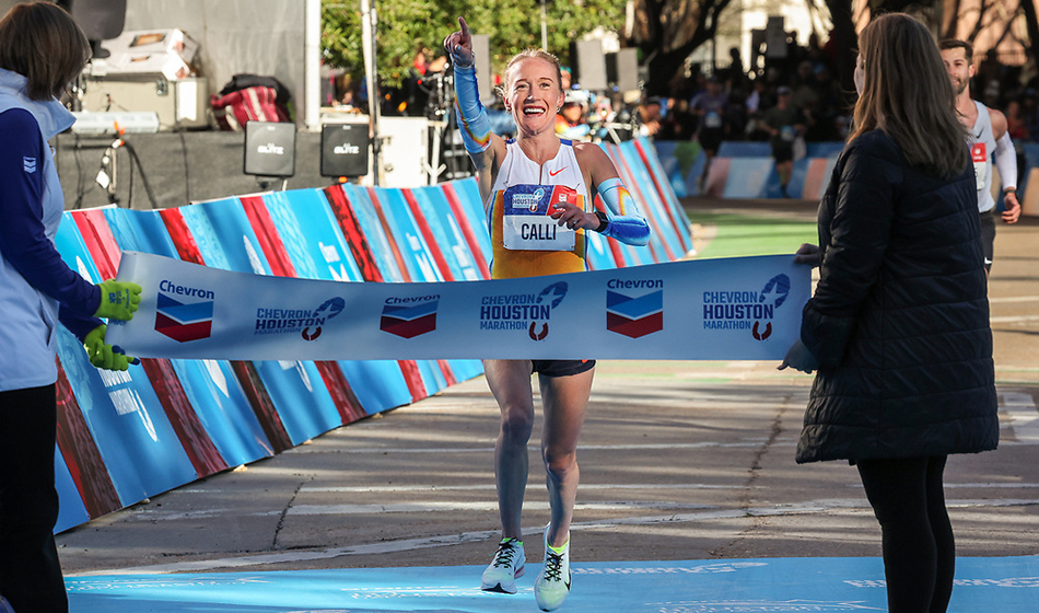 Calli Hauger-Thackery wins Houston Marathon in 2:24:17