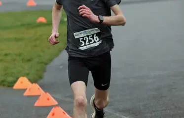 Isabelle Davies and Jonny Reep win at Dorney Half Marathon