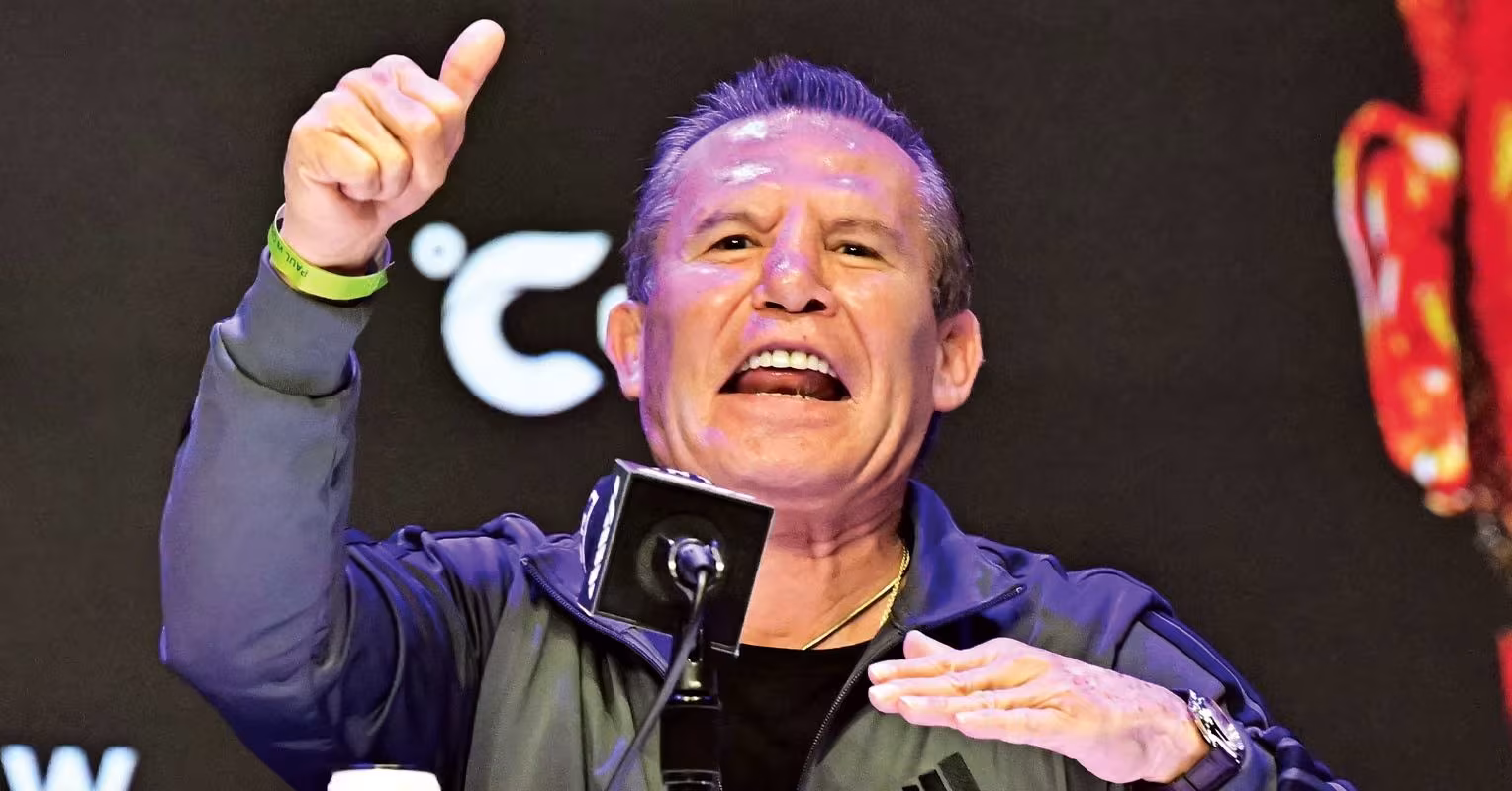 Julio Cesar Chavez says one fighter's punch felt like 'a bat': "He was the hardest in 115 fights"
