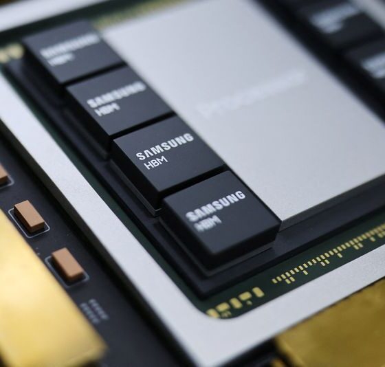 Samsung Electronics highlights progress in HBM4 chip supply