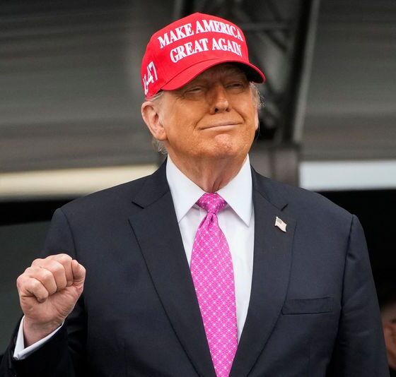 Trump-aligned MAGA Inc super PAC enters 2026 with $300 million stockpile