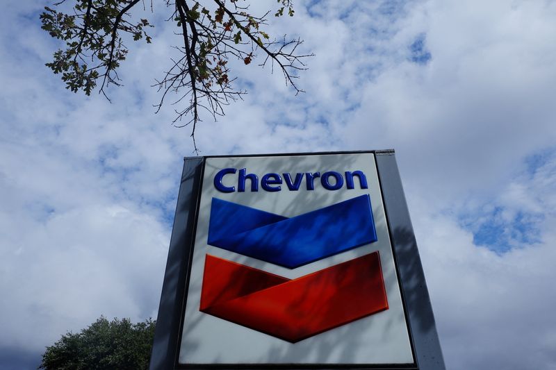 Chevron competes with rivals for Venezuelan oil sales, sources say