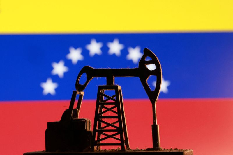 Companies scramble to secure ships, assemble operations to transfer Venezuelan oil, sources say