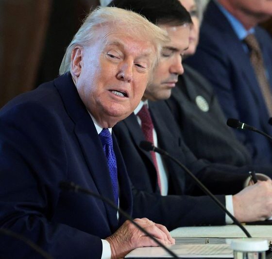 Trump briefing on Iran options planned for Tuesday, WSJ reports