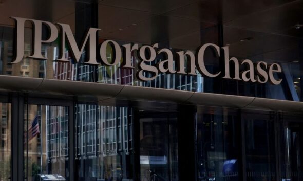 JPMorgan profit beats estimates on trading boom, takes hit on Apple card
