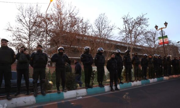 Death toll in Iran protests over 3,000, rights group says