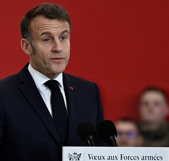 Macron says Trump tariff threat over Greenland unacceptable