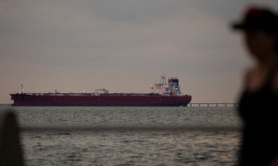 US seeks quick repairs to lift Venezuela oil output, Bloomberg News reports