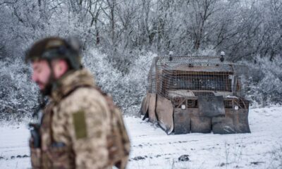 US has told Ukraine it must sign peace deal with Russia to get security guarantees, source says