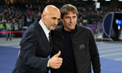 NAPLES, ITALY - DECEMBER 07: Antonio Conte (R), Head Coach of SSC Napoli, and Luciano Spalletti, Head Coach of Juventus, shake hands prior to the Serie A match between SSC Napoli and Juventus FC at Stadio Diego Armando Maradona on December 07, 2025 in Naples, Italy. (Photo by Francesco Pecoraro/Getty Images)