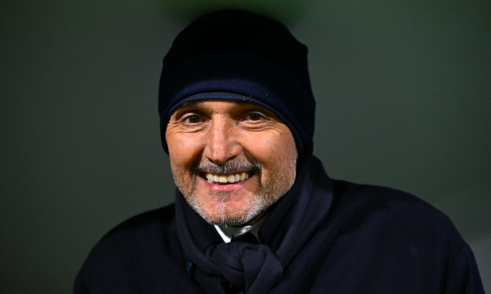 SASSUOLO, ITALY - JANUARY 06: Luciano Spalletti, Head Coach of Juventus, looks on prior to the Serie A match between US Sassuolo Calcio and Juventus FC at Mapei Stadium Citta del Tricolore on January 06, 2026 in Sassuolo, Italy. (Photo by Alessandro Sabattini/Getty Images)