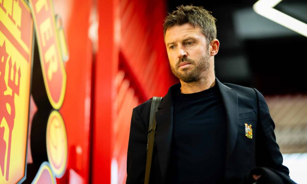 Carrick's selection for the Manchester derby