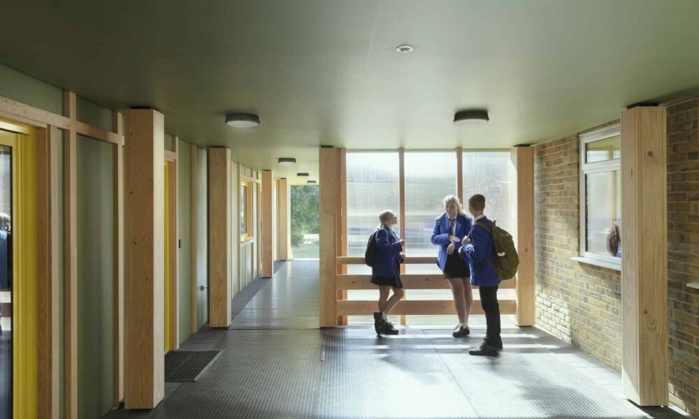 Three good things: UK projects to improve access for deaf people