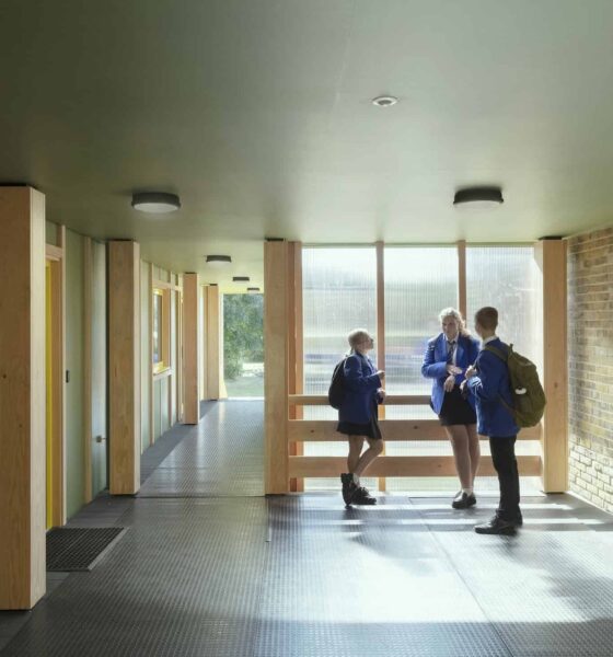 Three good things: UK projects to improve access for deaf people