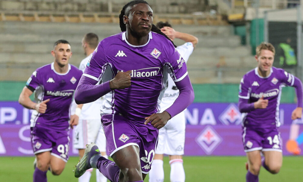 FLORENCE, ITALY - JANUARY 4: Moise Kean of ACF Fiorentina celebrates after scoring a goal during the Serie A match between ACF Fiorentina and US Cremonese at Artemio Franchi on January 4, 2026 in Florence, Italy. (Photo by Gabriele Maltinti/Getty Images)