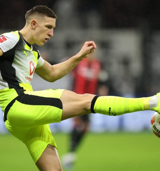 Nico Schlotterbeck in action for Borussia Dortmund