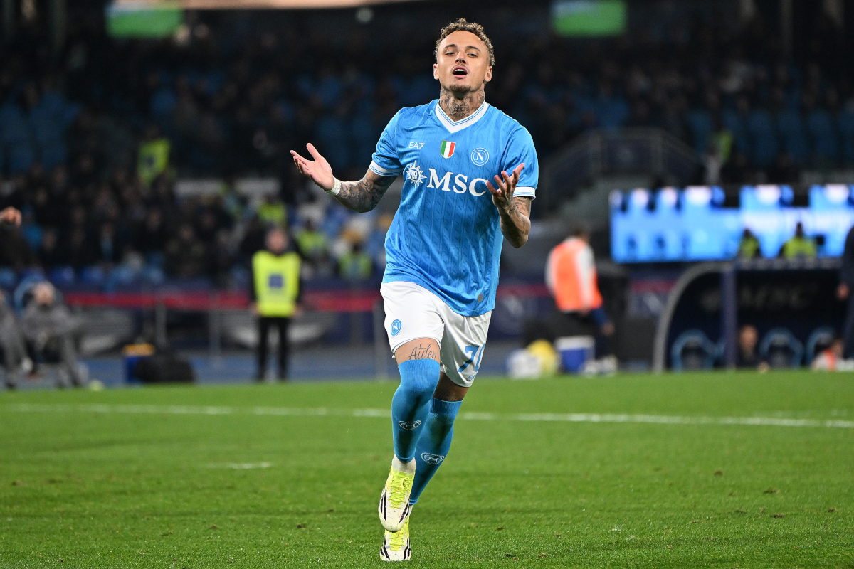 NAPLES, ITALY - JANUARY 14: Noa Lang of SSC Napoli reacts during the Serie A match between SSC Napoli and Parma Calcio 1913 at Stadio Diego Armando Maradona on January 14, 2026 in Naples, Italy. (Photo by Francesco Pecoraro/Getty Images)