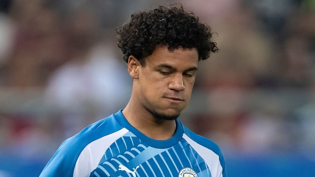 Fulham close in on Manchester City winger Oscar Bobb