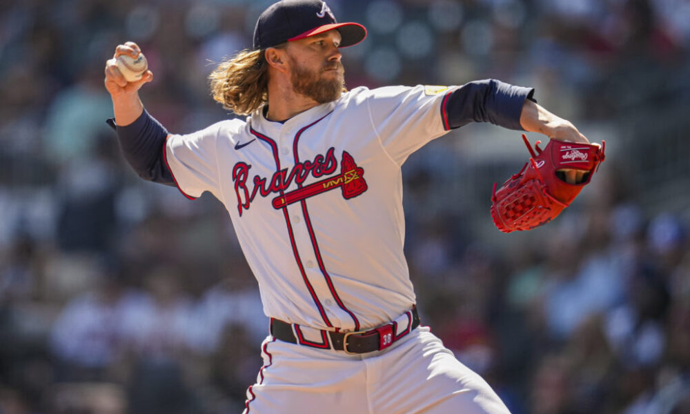 Reds To Sign Pierce Johnson