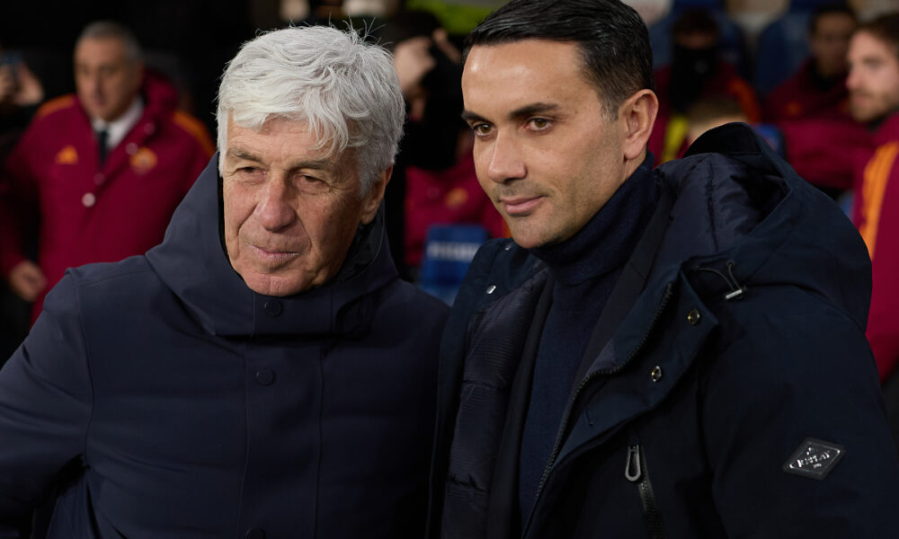 BERGAMO, ITALY - JANUARY 03: Raffaele Palladino, Head Coach of Atalanta and Gian Piero Gasperini, Head Coach of AS Roma greet each other during the Serie A match between Atalanta BC and AS Roma at New Balance Arena on January 03, 2026 in Bergamo, Italy. (Photo by Emmanuele Ciancaglini/Getty Images)