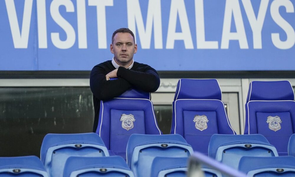 'They're on the floor, on their knees' - Portsmouth January transfer window demand made to help 'lift the place'