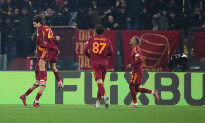 ROME, ITALY - JANUARY 22: Niccolo Pisilli #61 with his teammates of AS Roma celebrates after scoring the team's second goal during the UEFA Europa League 2025/26 League Phase MD7 match between AS Roma and VfB Stuttgart at Stadio Olimpico on January 22, 2026 in Rome, Italy. (Photo by Paolo Bruno/Getty Images)