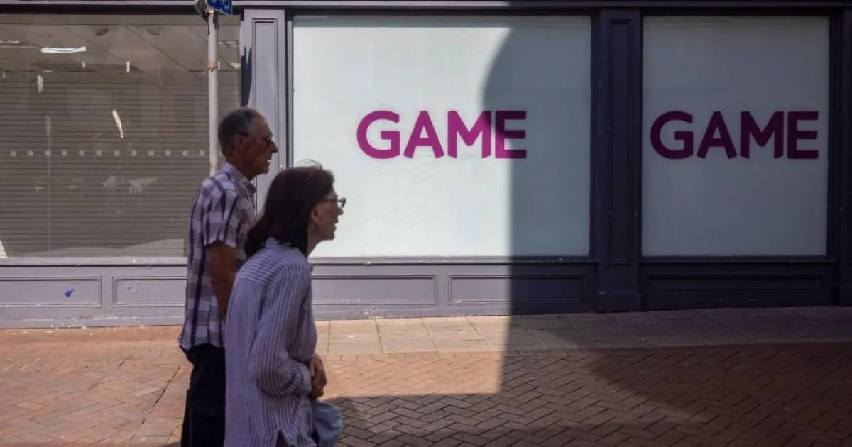 Games Inbox: When did you last buy a video game from a physical store?