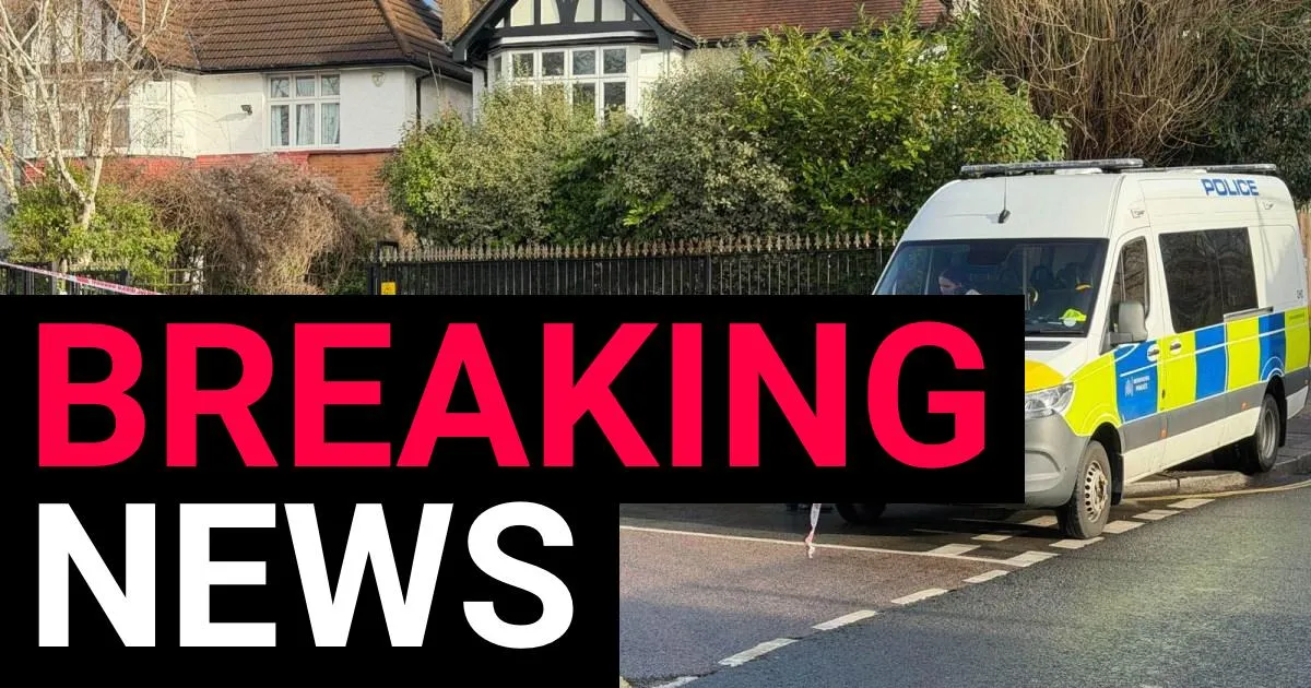 Man fighting for life after being repeatedly stabbed in West Hampstead | News UK