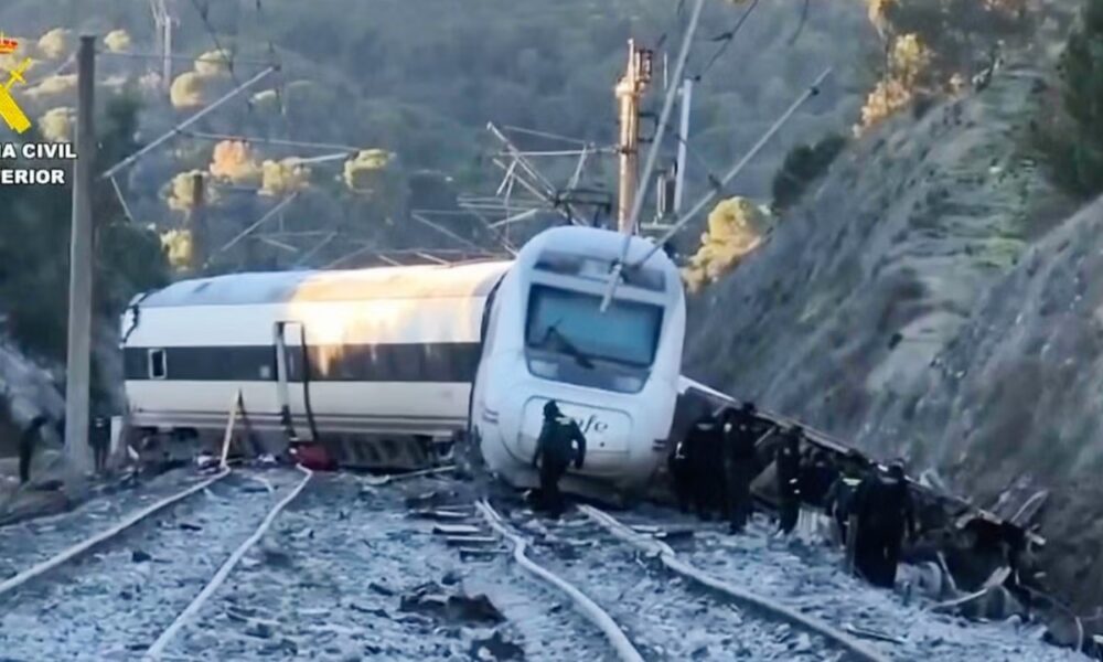 Bodies of Spain train crash victims still in wreckage as investigation continues