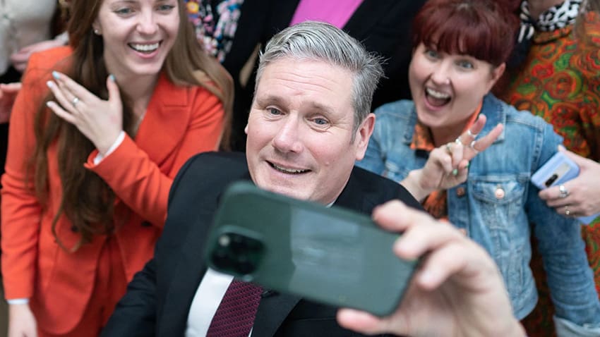 Starmer backs potential social media ban for under-16s in major policy shift