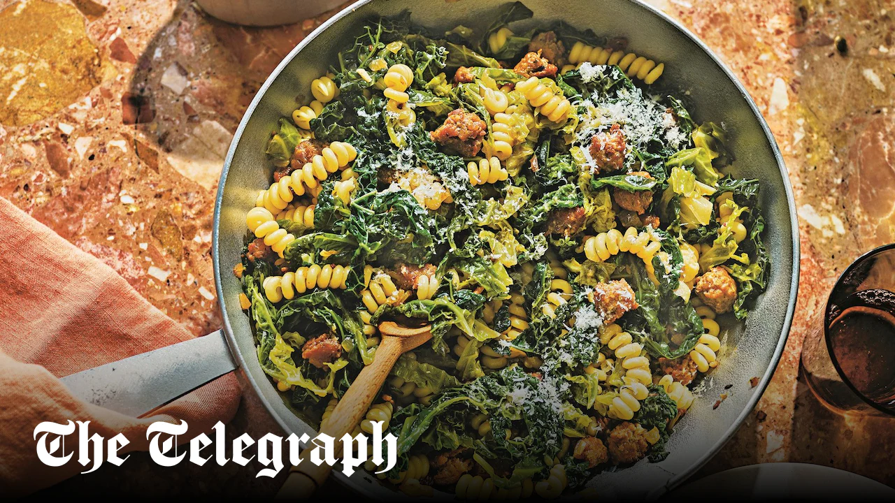 Maccheroni with sausage and cabbage