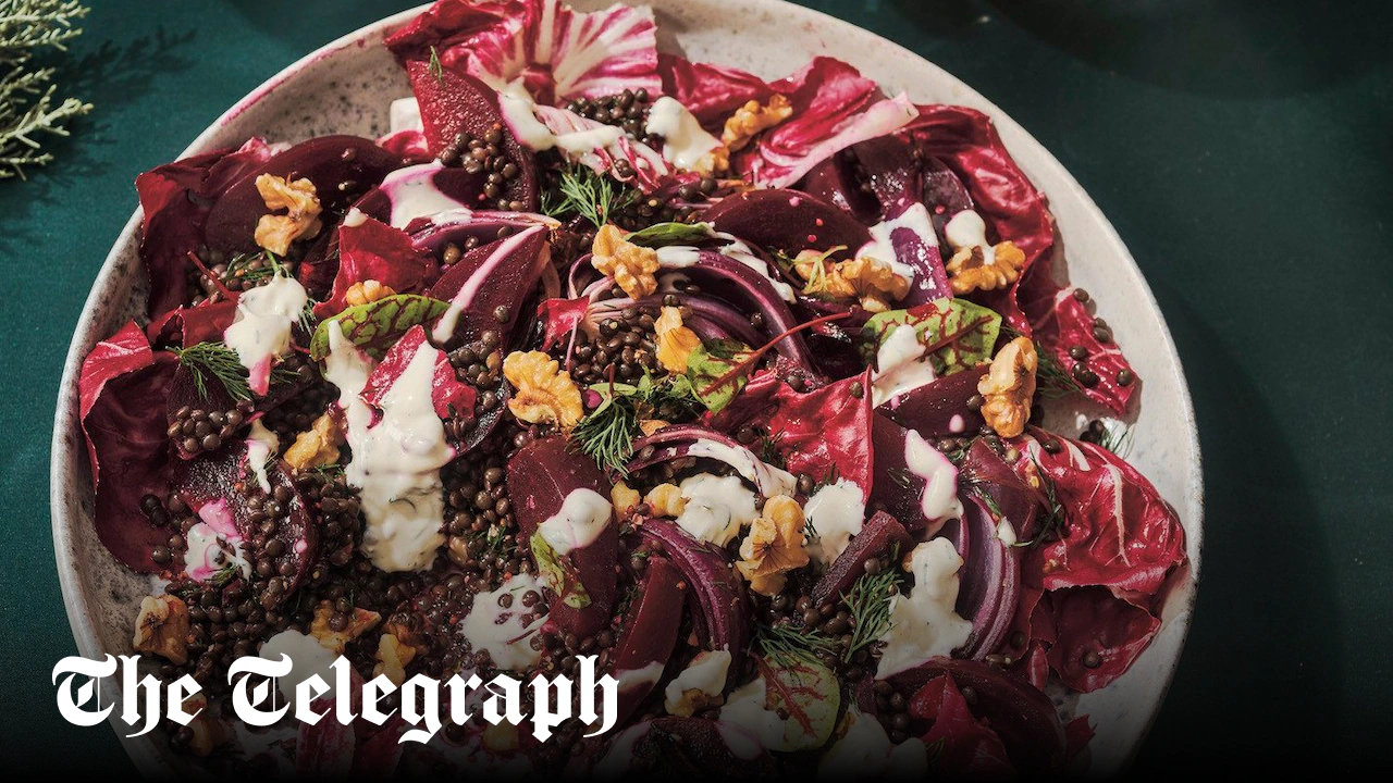 Beetroot, red onion and black lentils with dill-sour cream recipe