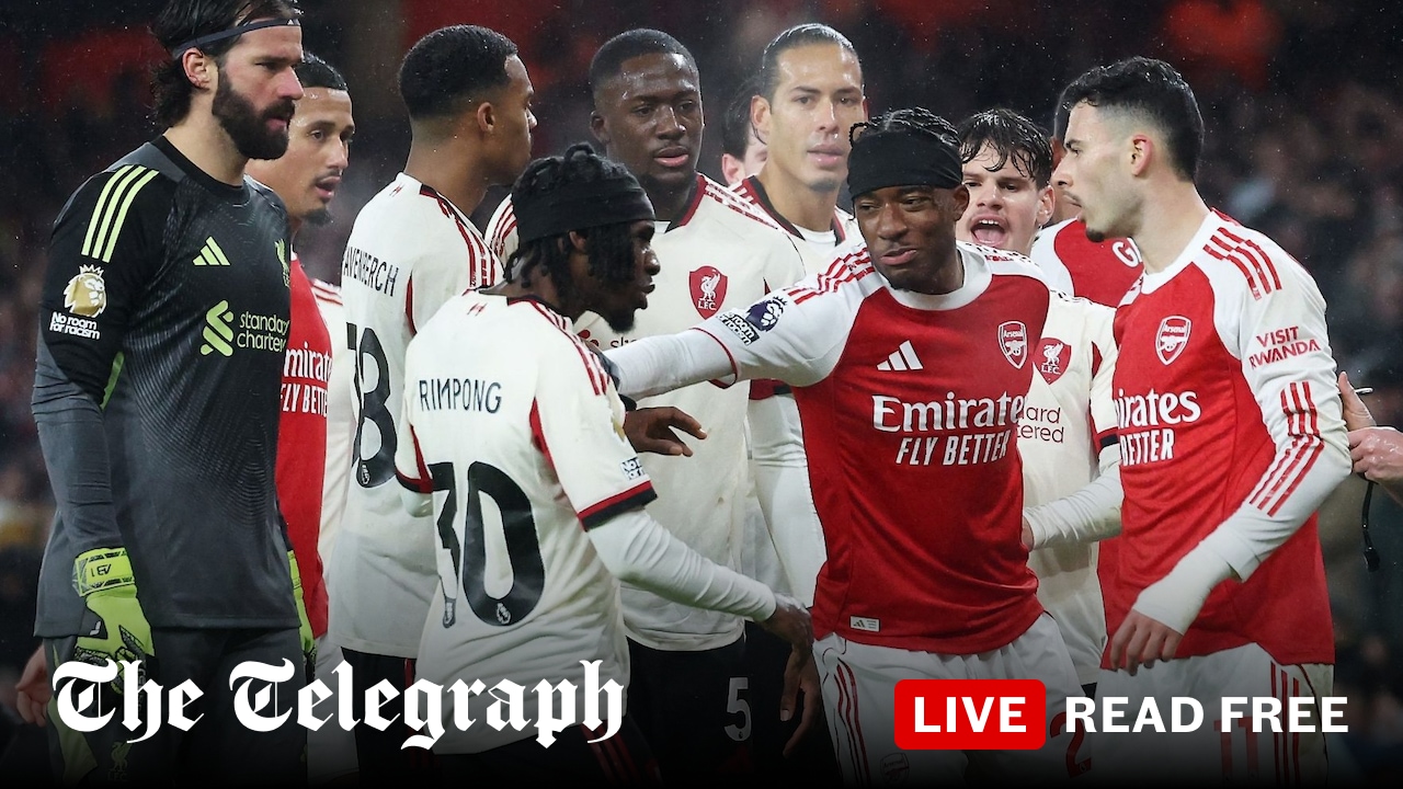 Anxiety and anger in stands as chance of defining title moment eludes Arsenal