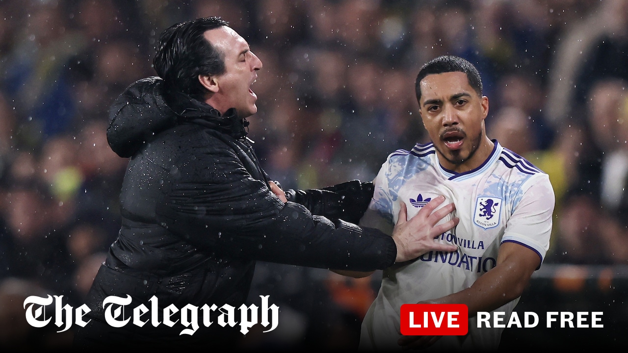 Unai Emery shoves Youri Tielemans but Aston Villa win to book place in Europa League last 16