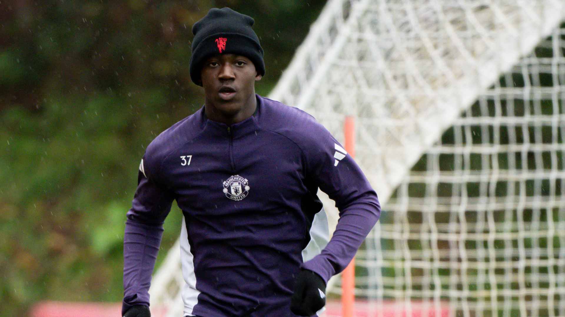 Mainoo returns to training | Manchester United