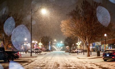 US snow storm flights Dubai Emirates Qatar Airways Doha