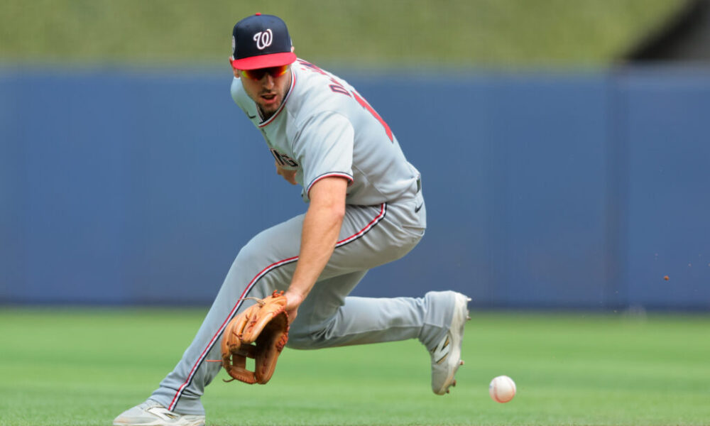 Yankees Sign Paul DeJong To Minor League Deal
