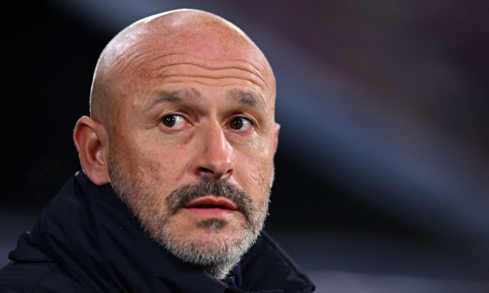 BOLOGNA, ITALY - DECEMBER 28: Vincenzo Italiano head coach of Bologna FC during the Serie A match between Bologna FC 1909 and US Sassuolo Calcio at Renato Dall