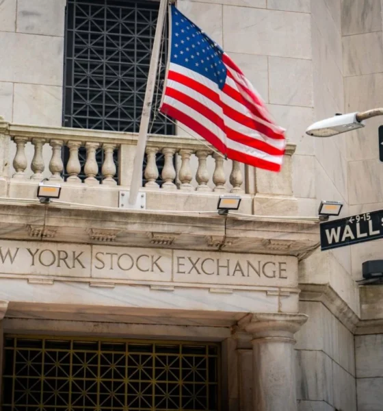 Wedbush Dan Ives Analyst Names Best AI Stocks for 2026