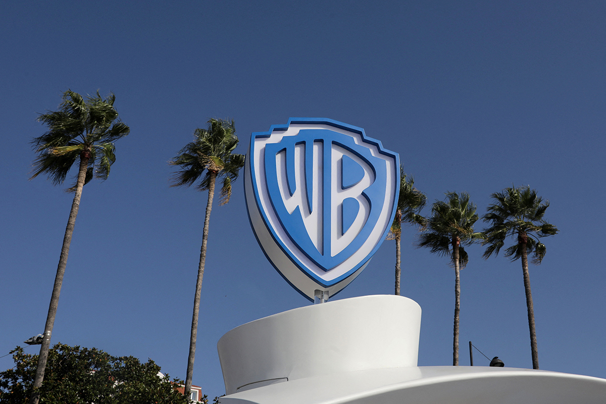 Paramount Reaffirms $30-a-Share Offer for Warner Bros