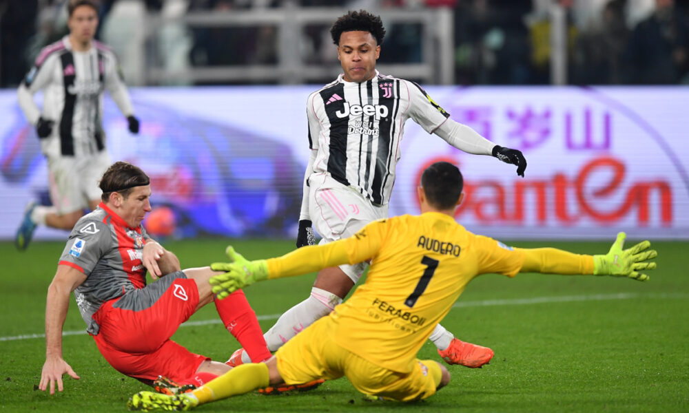 TURIN, ITALY - JANUARY 12: Weston McKennie of Juventus FC is challenged by Emil Audero Mulyadi of US Cremonese during the Serie A match between Juventus FC and US Cremonese at Allianz Stadium on January 12, 2026 in Turin, Italy. (Photo by Valerio Pennicino/Getty Images)