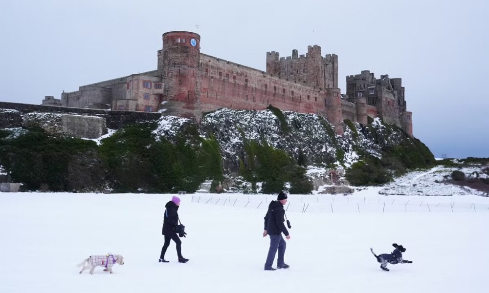 UK weather live: London hit by wintry showers before Storm Goretti snow warnings strike