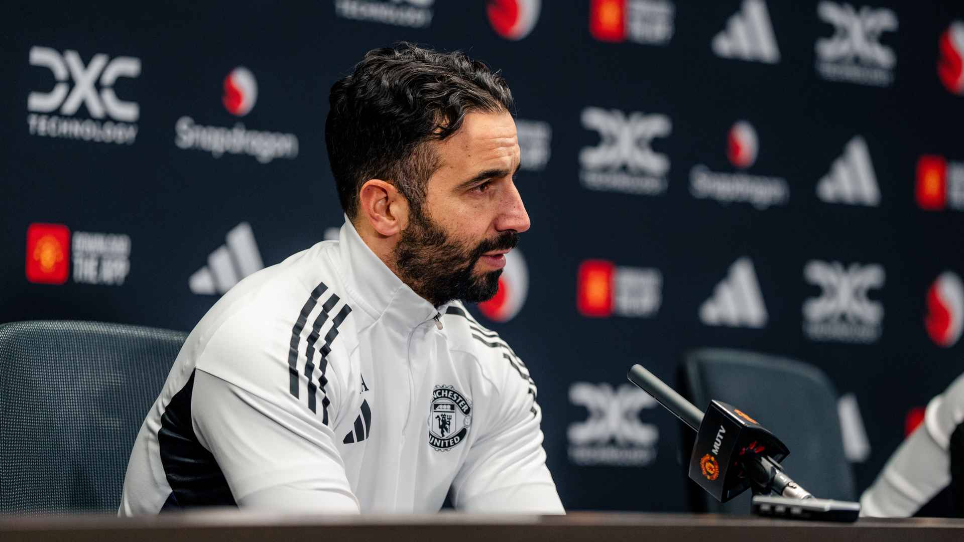 Ruben Amorim admits every player must be ready for Elland Road atmosphere