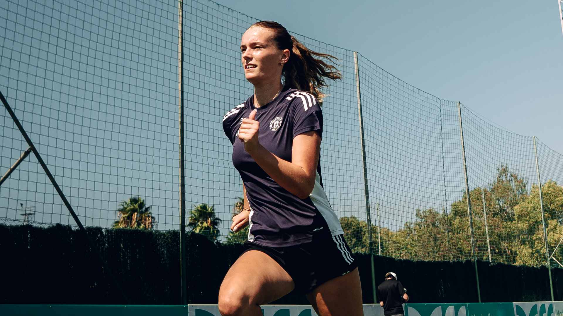 Lucy Newell recalled by Man Utd from loan with Birmingham