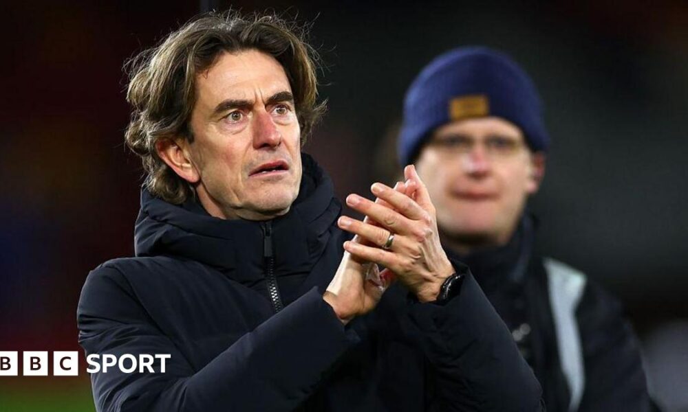 Thomas Frank claps his hands