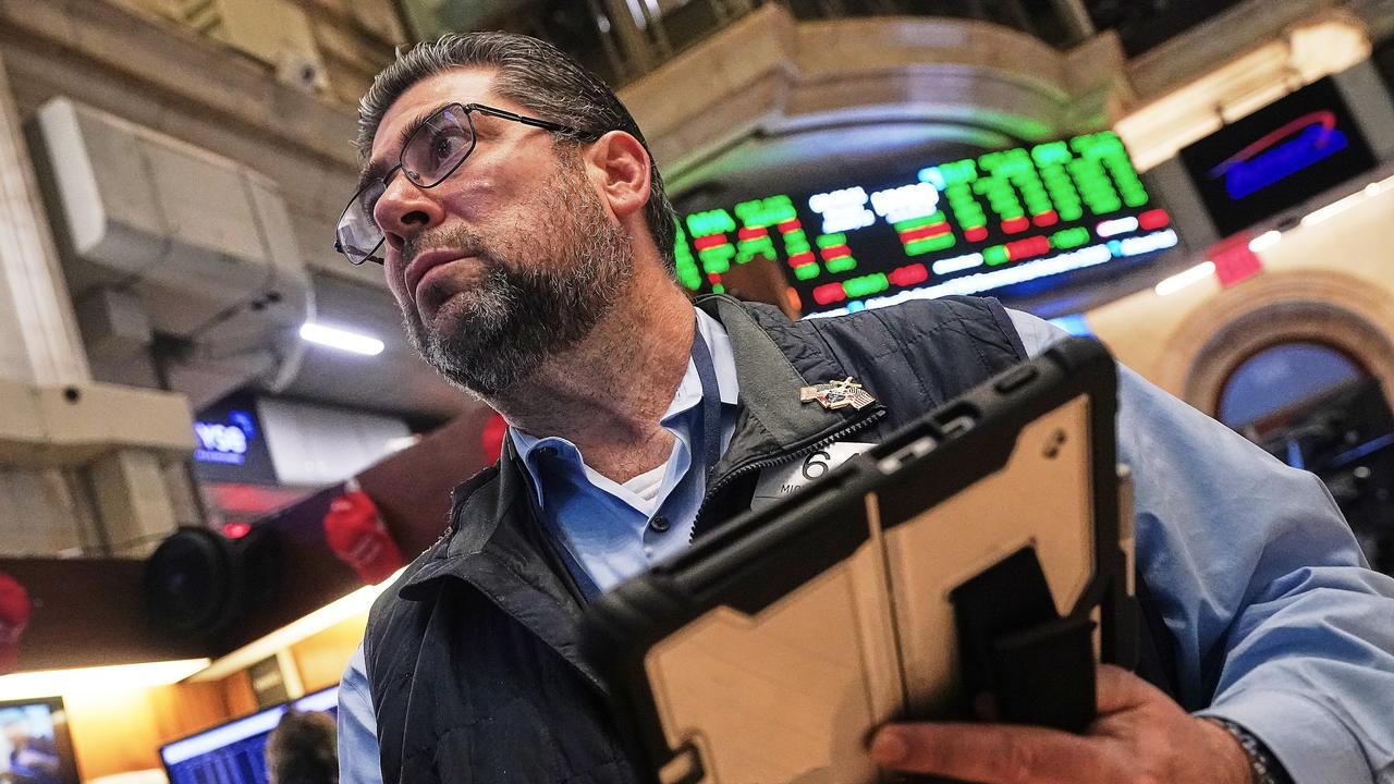 Wall Street ends higher, banks gain following results